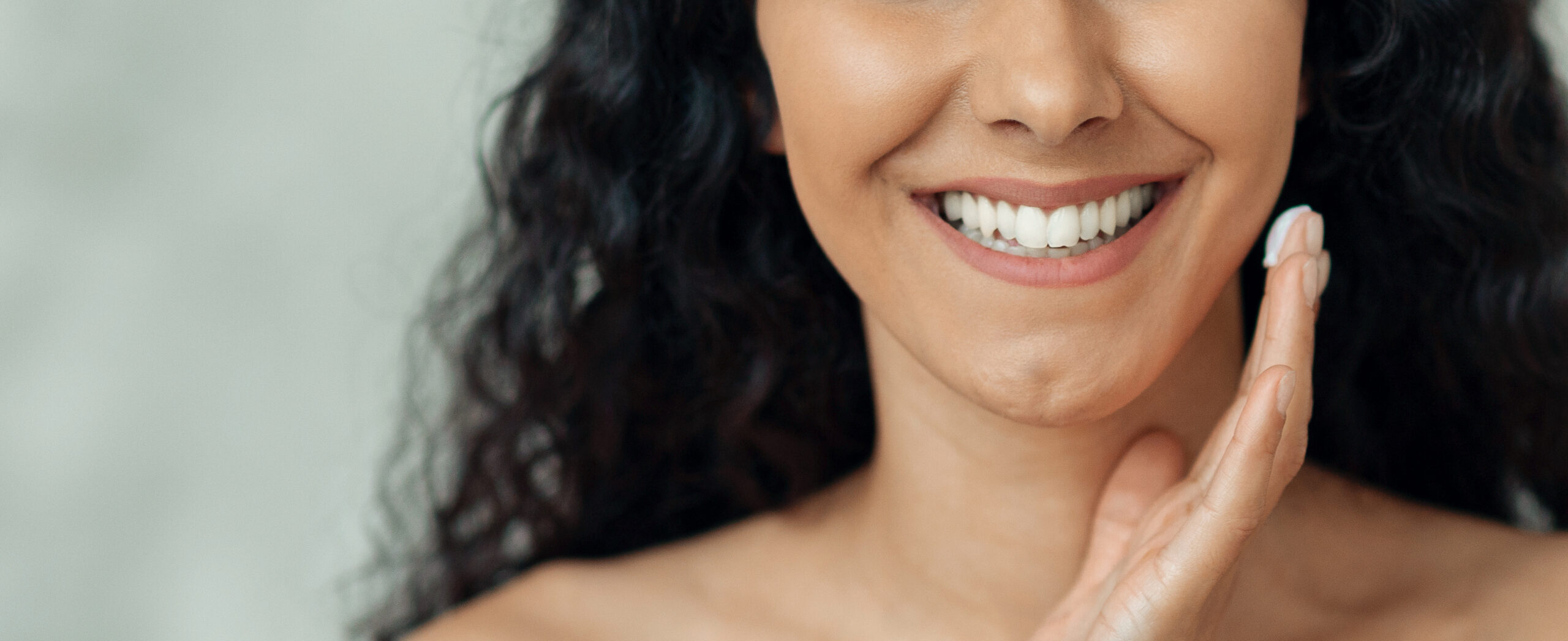 Featured image for “What to Expect from Fluoride Treatment at Your Dental Visit”