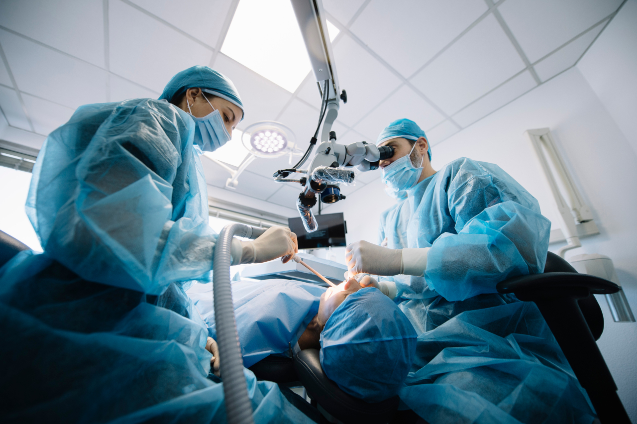 Knocked-Out Tooth in Leduc: What to Do During This Dental Emergency